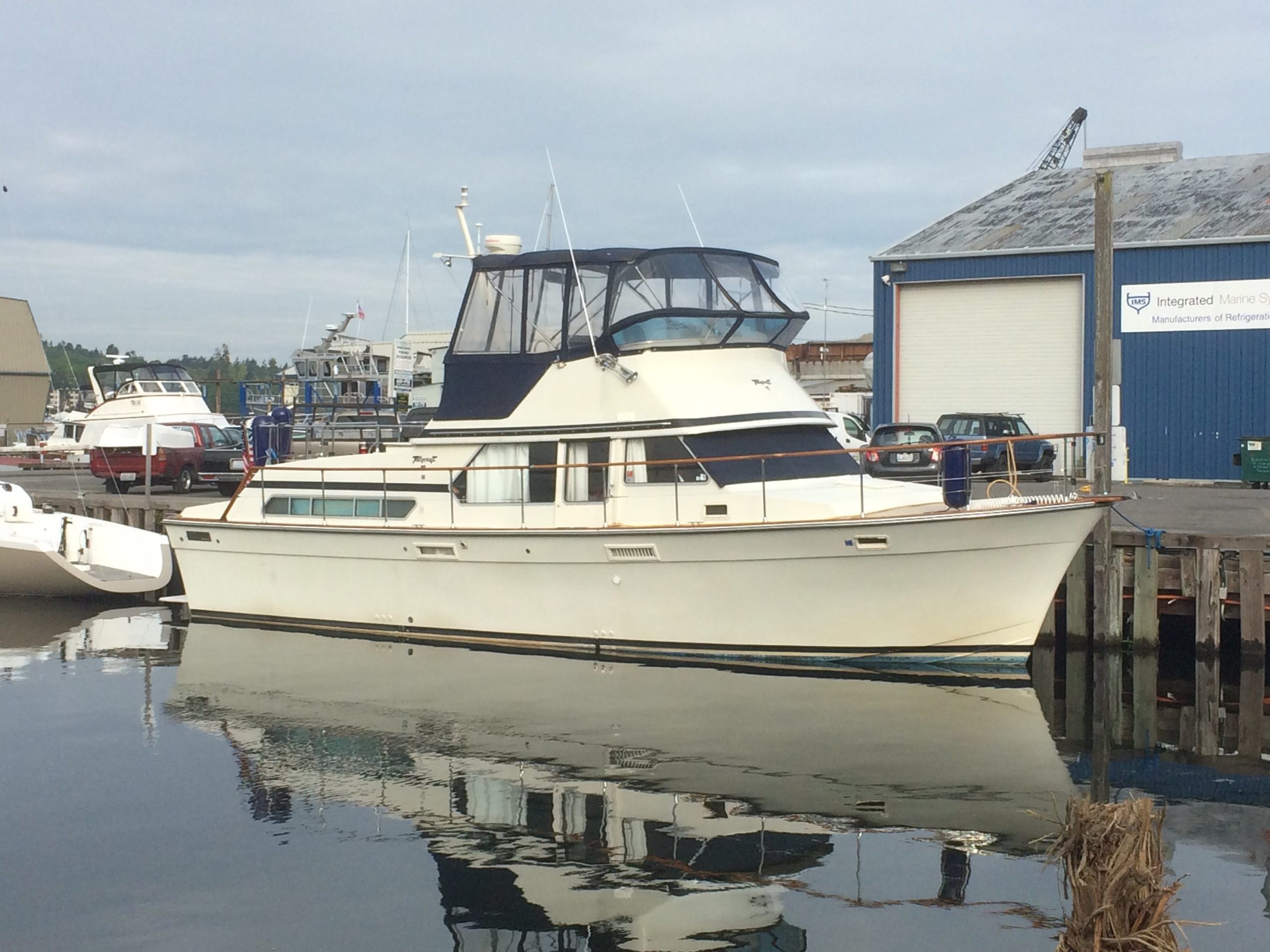 The pros and cons of buying a boat Lubber's Guides